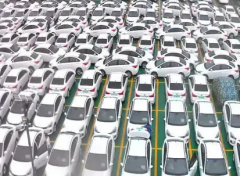 销售滴滴新能源新车，二手车签订合同保险齐全新能源车